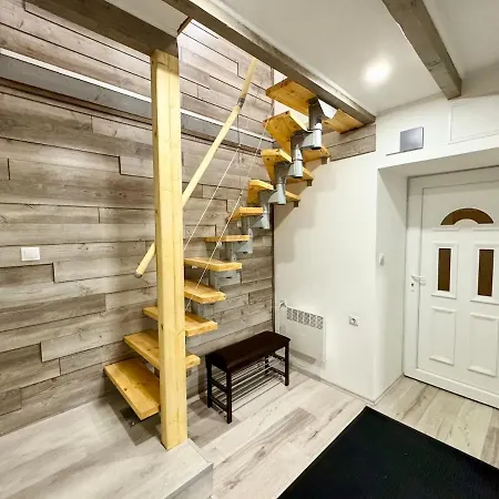 R5 Patio 2 Bedrooms Free Parking * Budapešť