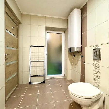 R5 Patio 2 Bedrooms Free Parking Apartmán