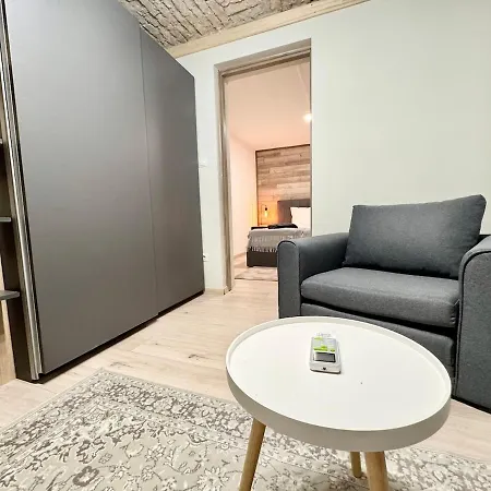 R5 Patio 2 Bedrooms Free Parking *