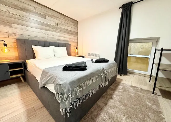 R5 Patio 2 Bedrooms Free Parking Apartament Budapeszt