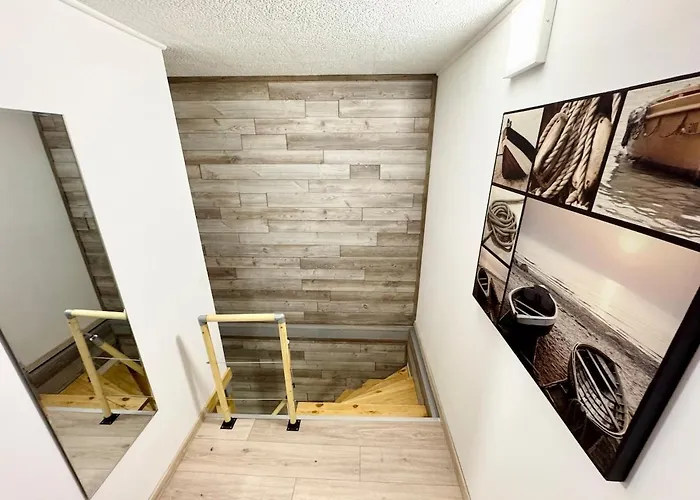 R5 Patio 2 Bedrooms Free Parking