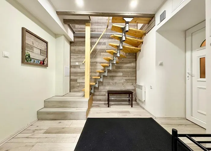R5 Patio 2 Bedrooms Free Parking * Budapeszt
