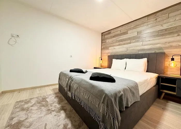 R5 Patio 2 Bedrooms Free Parking Apartament