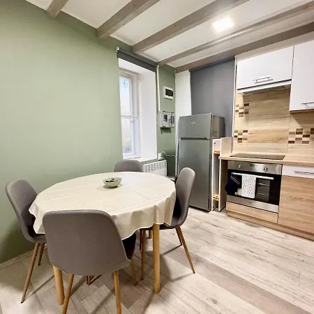 R5 Patio 2 Bedrooms Free Parking Appartement *