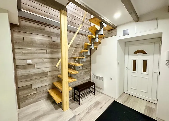 R5 Patio 2 Bedrooms Free Parking * Budapest