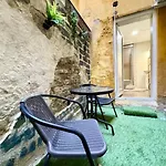 R5 Patio 2 Bedrooms Free Parking Budapeste